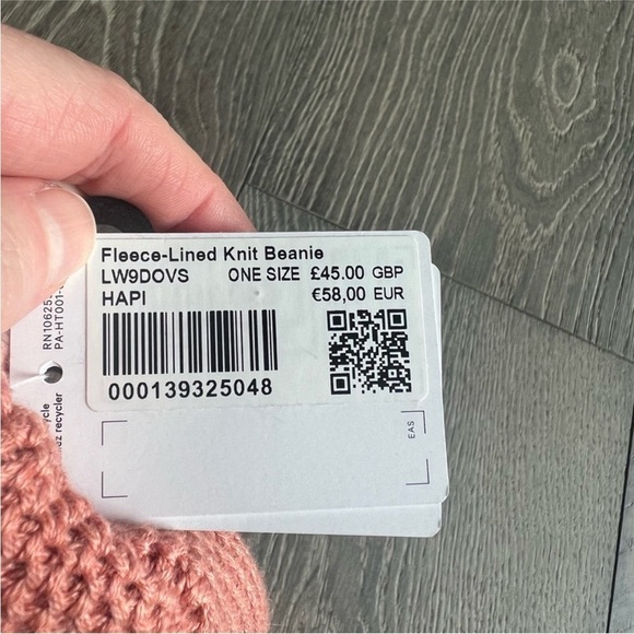Lululemon Fleece-Lined Knit Beanie in Heathered Pink Savannah main image 8